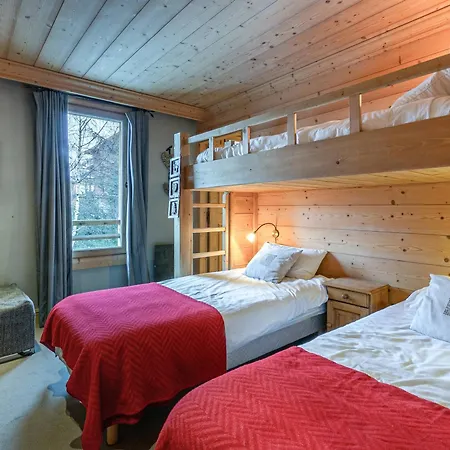 Chalet De Standing Avec Cheminee Et Sauna, Proche Du Centre De - Fr-1-694-14